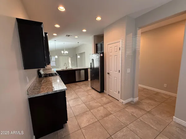 $2,185 | 2682 East Gillcrest Road, Gilbert, AZ 85298