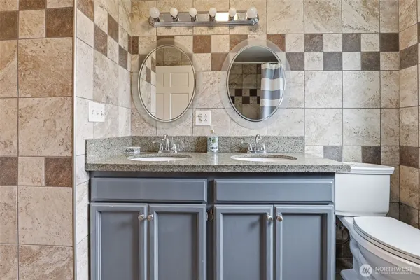 $1,200,000 | 20507 Northeast 68th Street, Vancouver, WA 98682