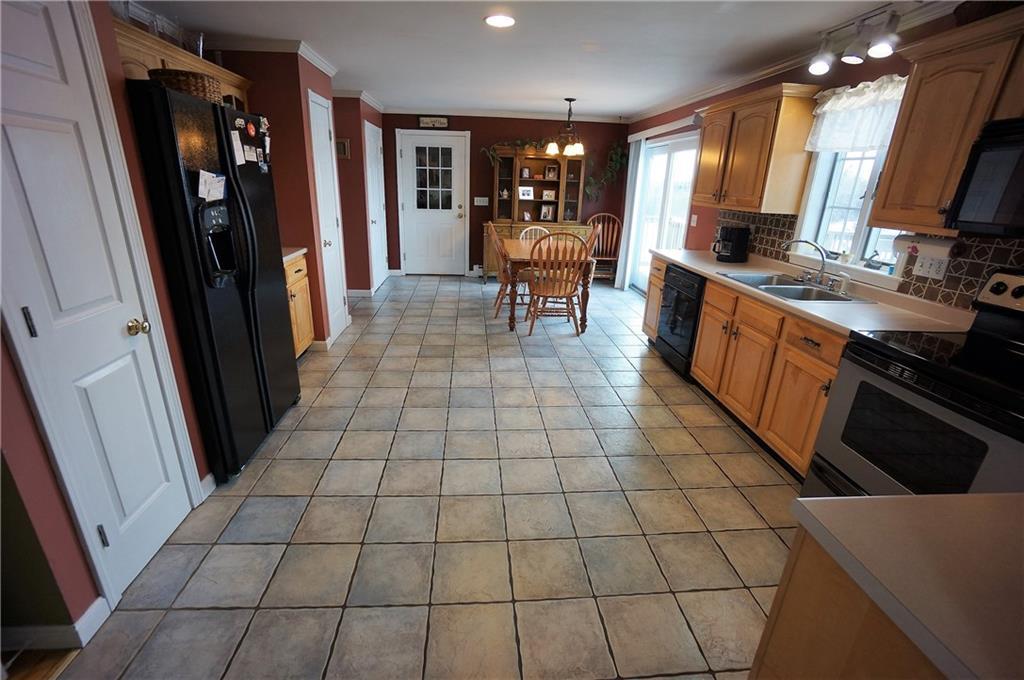 387 Exeter Road Corinth, ME 04427 - Photo 4 of 35 Kitchen