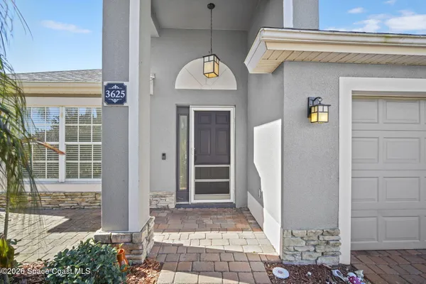 a view of a entryway of a house