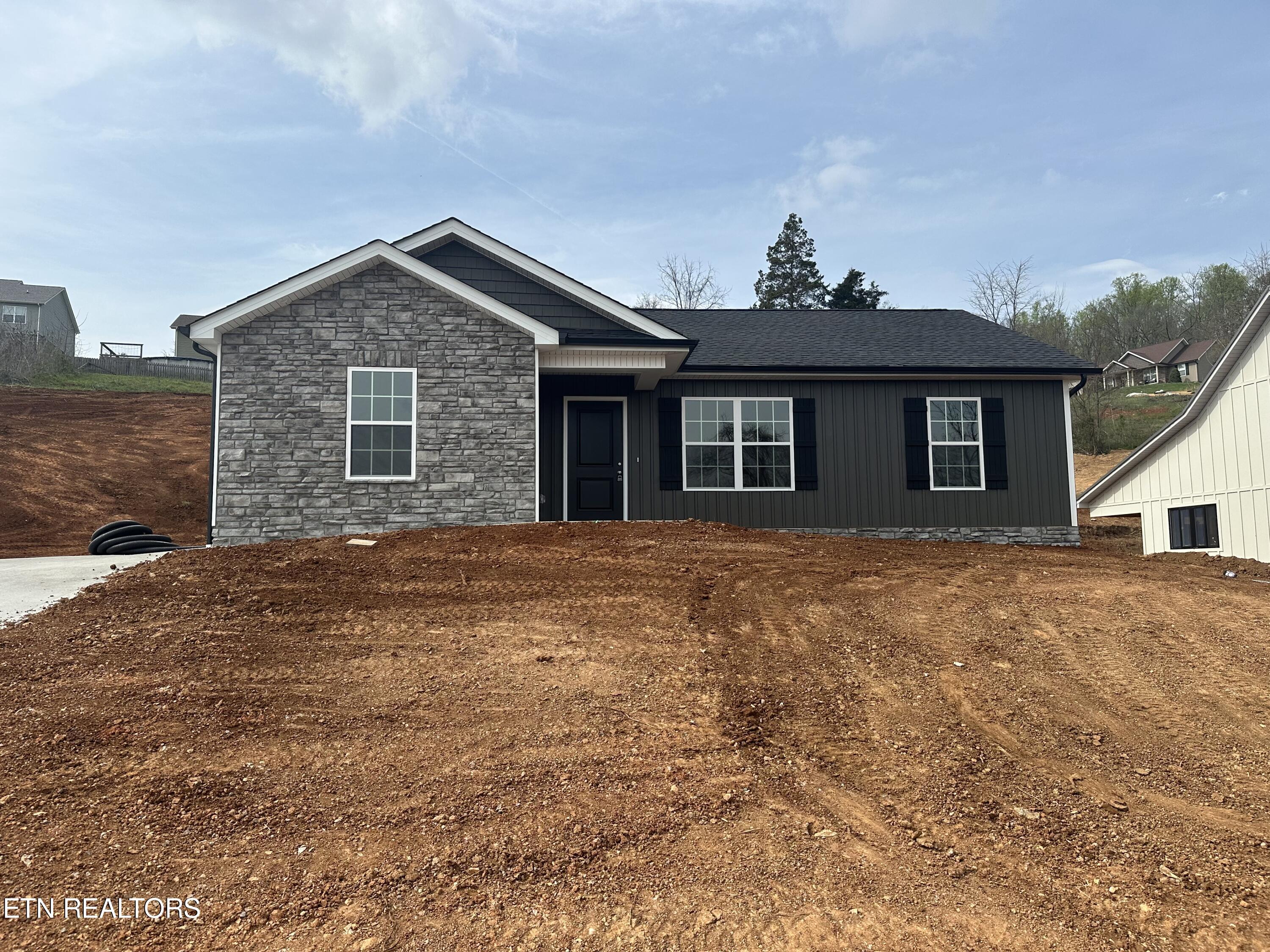 120 Middle Glen Road Maynardville, TN 37807 - Photo 1 of 12 Welcome Home