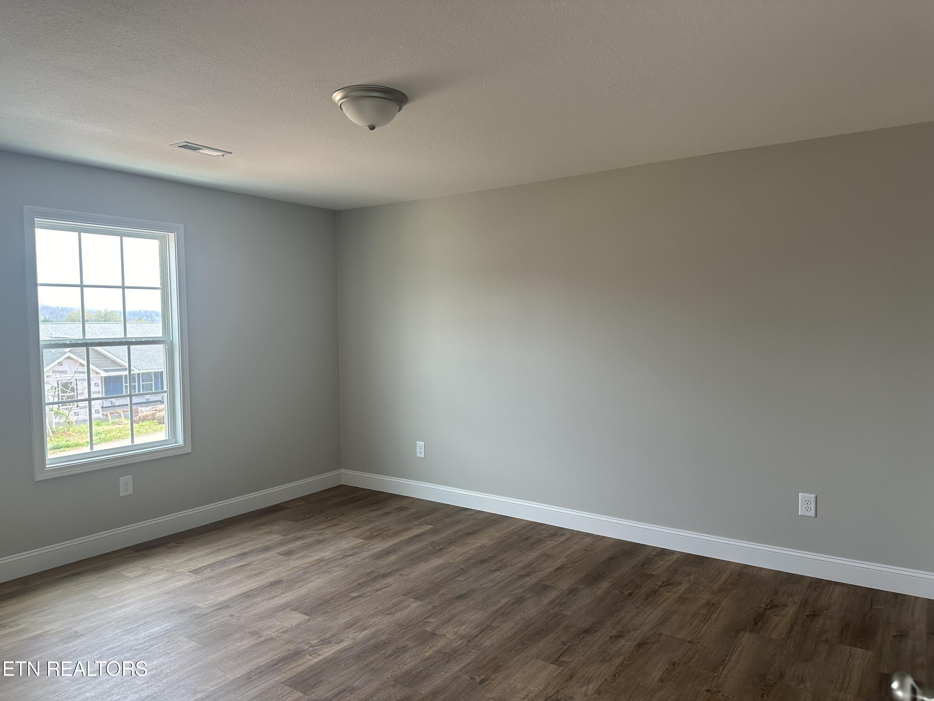 120 Middle Glen Road Maynardville, TN 37807 - Photo 6 of 12 Primary Bedroom