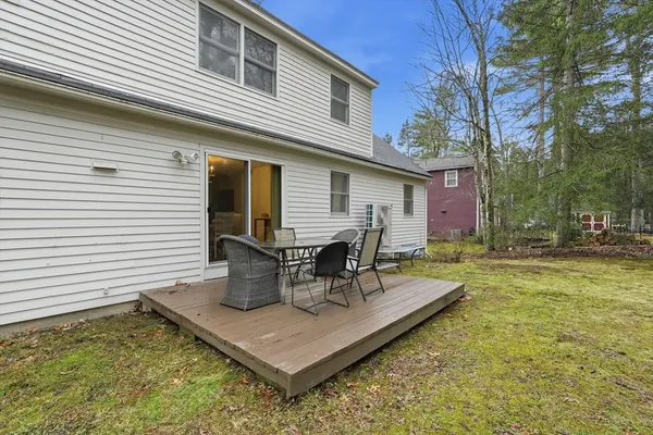 $595,000 | 228 Aubinwood Road, Amherst, MA 01002