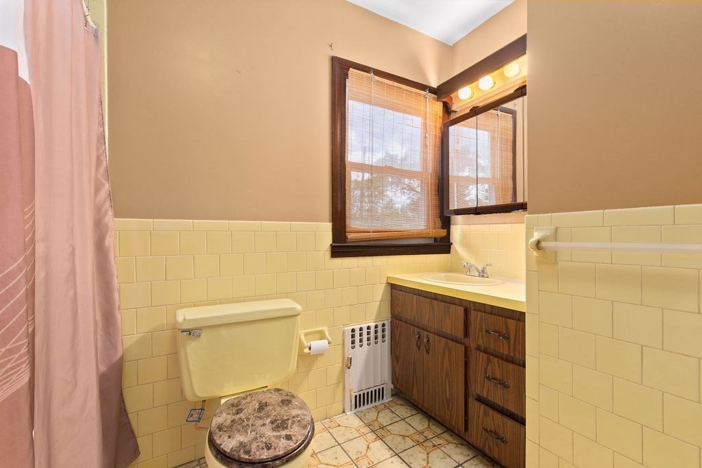 40 Sycamore Street Brockton, MA 02301 - Photo 14 of 36