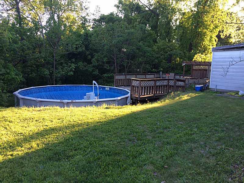 3087 Brodhead Road Aliquippa, PA 15001 - Photo 17 of 20 Yard/Garden.