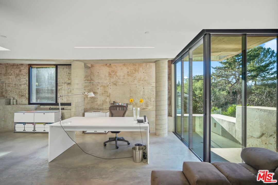 9727 Oak Pass Road Beverly Hills, CA 90210 - Photo 47 of 50