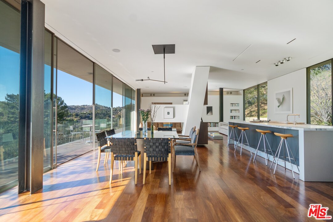 9727 Oak Pass Road Beverly Hills, CA 90210 - Photo 8 of 50