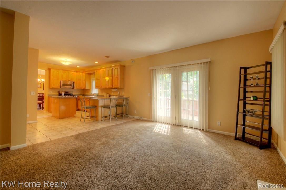 23903 Berg Road Southfield, MI 48033 - Photo 24 of 55 930A1135_6_7.jpg