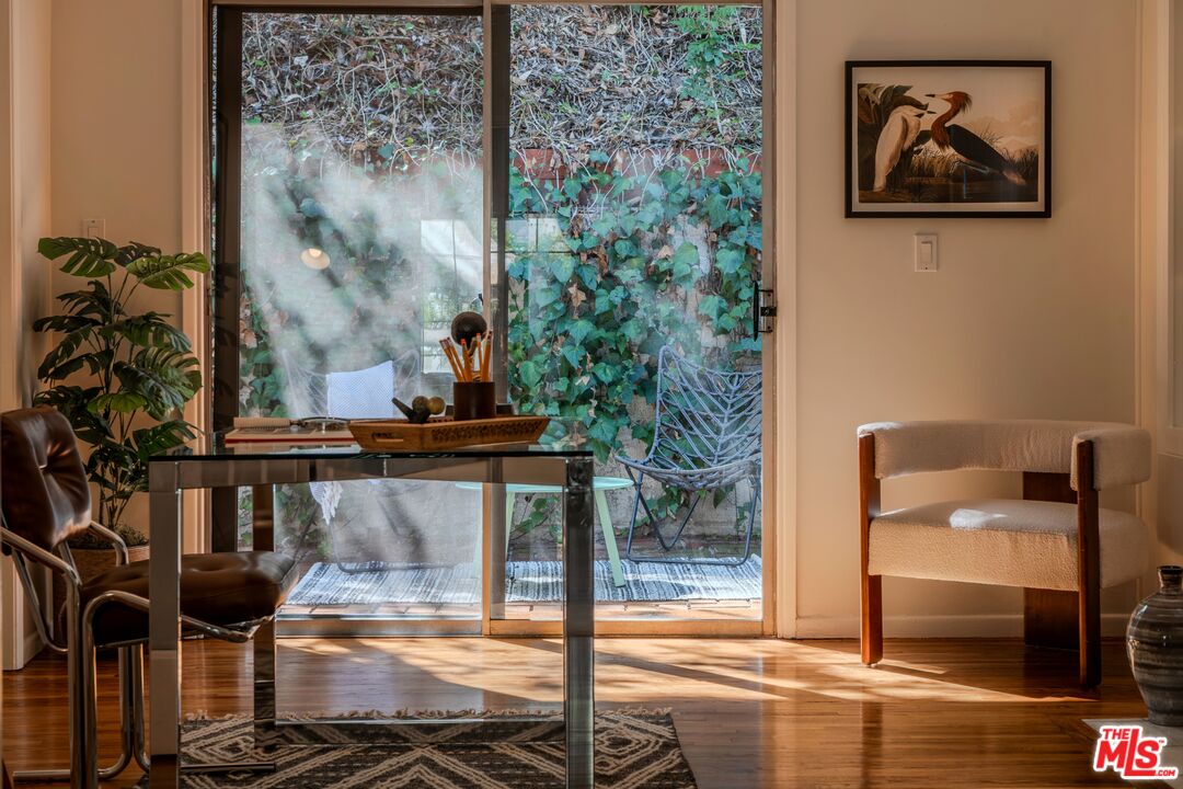1115 North Beverly Glen Boulevard Los Angeles, CA 90077 - Photo 5 of 25 Gallery Image 5