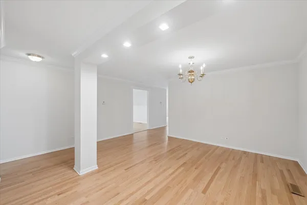 $335,000 | 411 Ashland Avenue, Unit 1A, River Forest, IL 60305