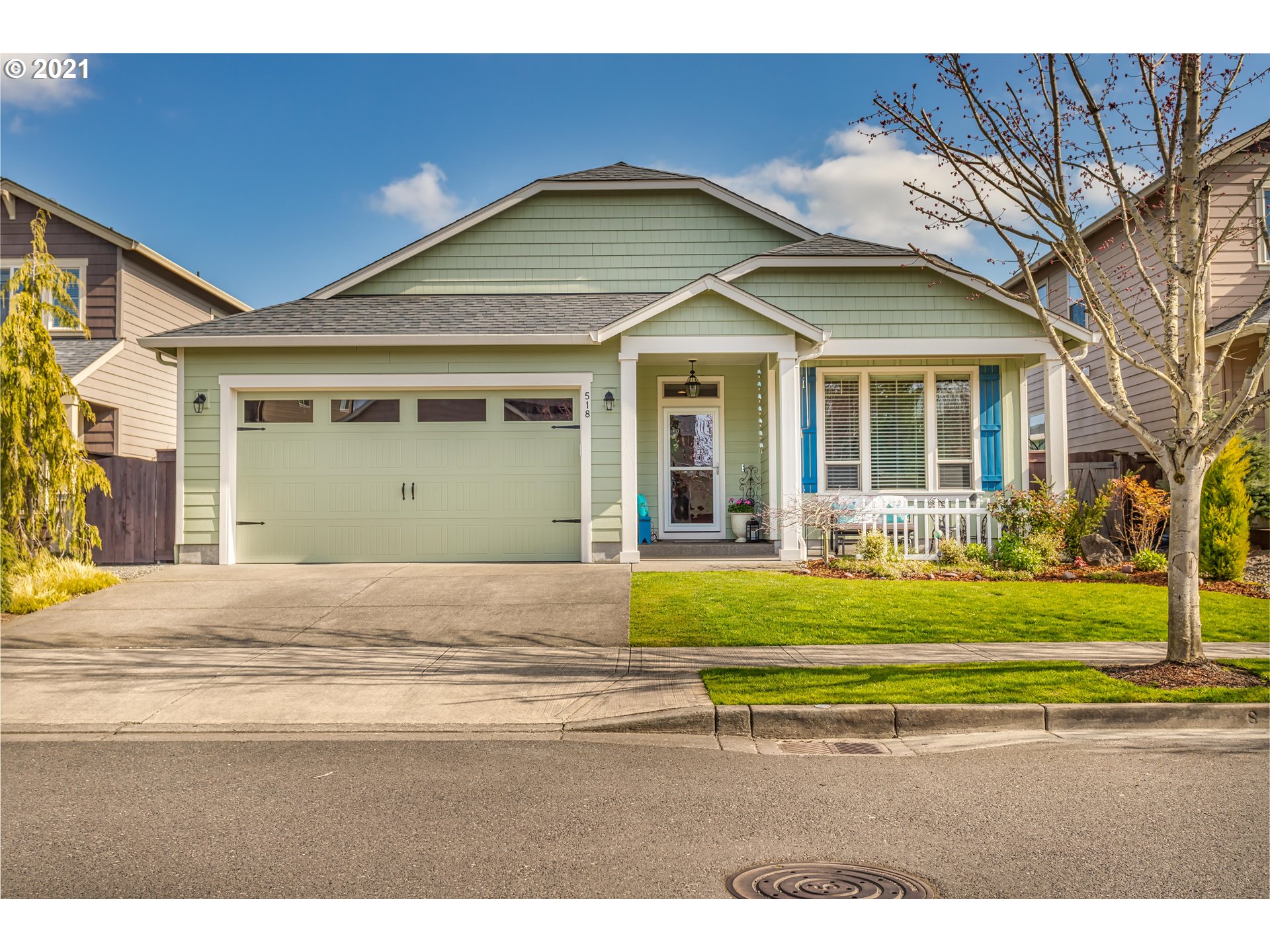 518 North Helens View Drive Ridgefield, WA 98642 - Photo 1 of 19