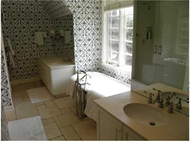 847 Persimmon Road Sewickley Heights, PA 15143 - Photo 13 of 19 Master Bath/Spa.