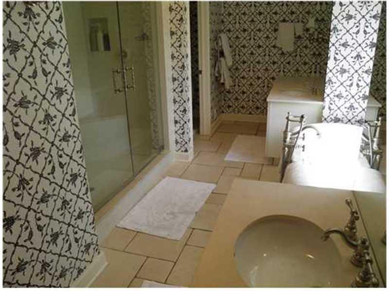 847 Persimmon Road Sewickley Heights, PA 15143 - Photo 14 of 19 Master Bath/Spa.