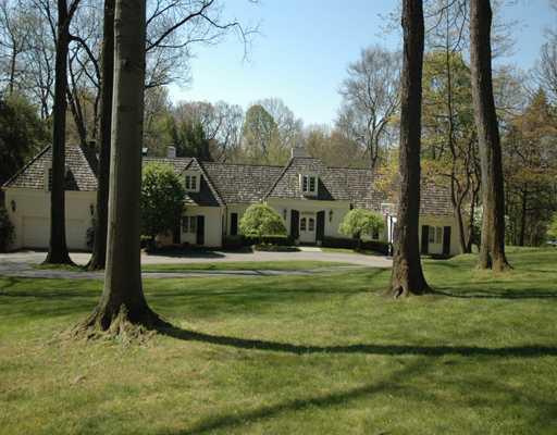847 Persimmon Road Sewickley Heights, PA 15143 - Photo 16 of 19 Exterior Front.