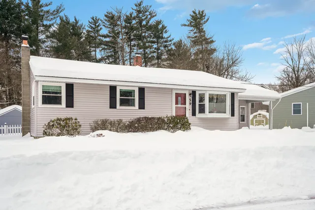 $425,000 | 59 Tondreau Court, Manchester, NH 03102