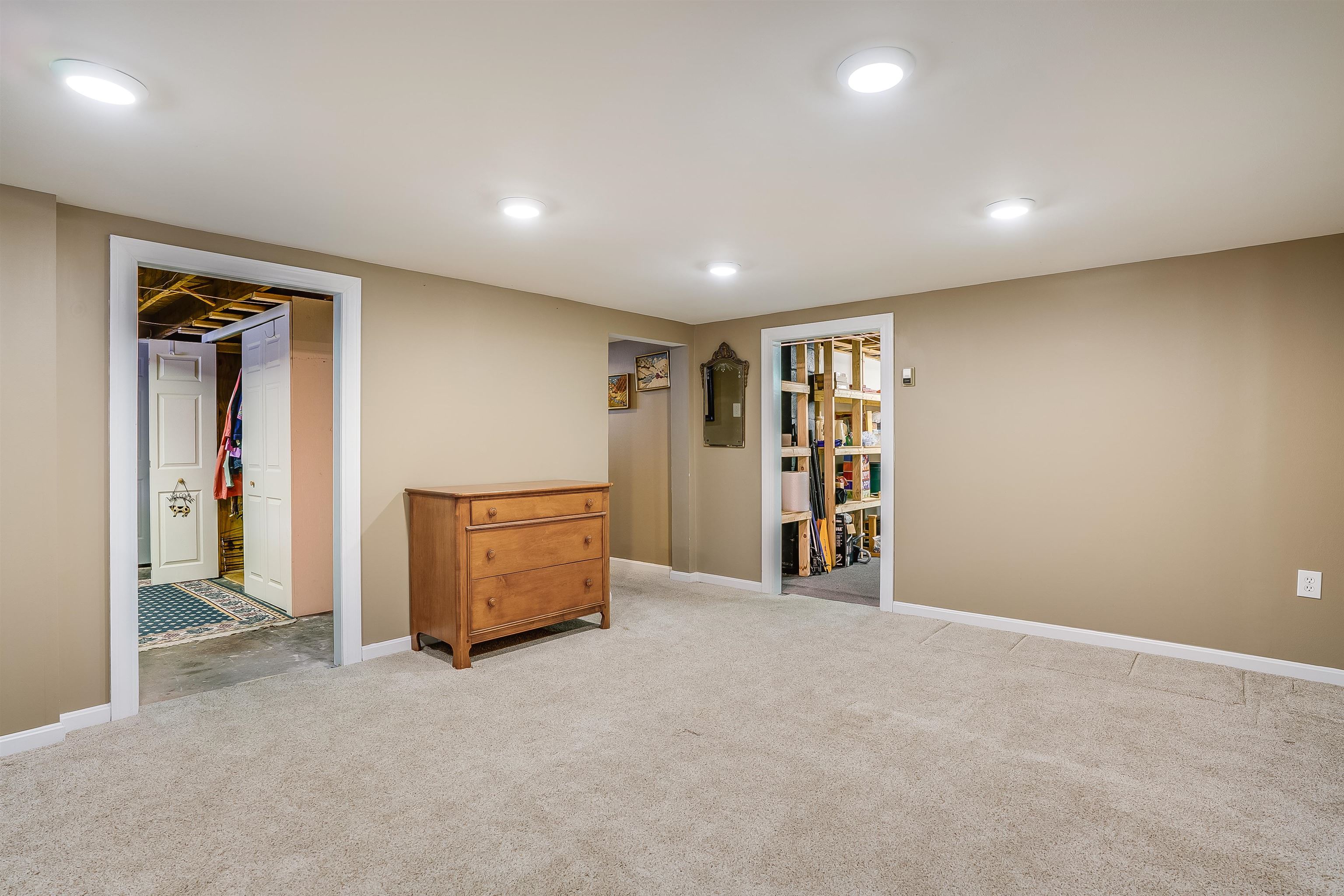 59 Tondreau Court Manchester, NH 03102 - Photo 26 of 33