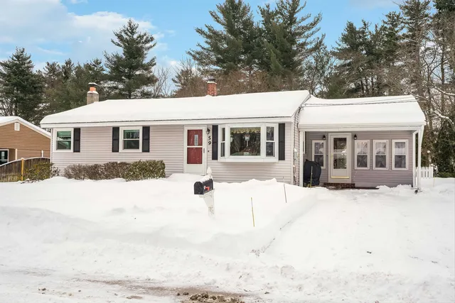 $425,000 | 59 Tondreau Court, Manchester, NH 03102