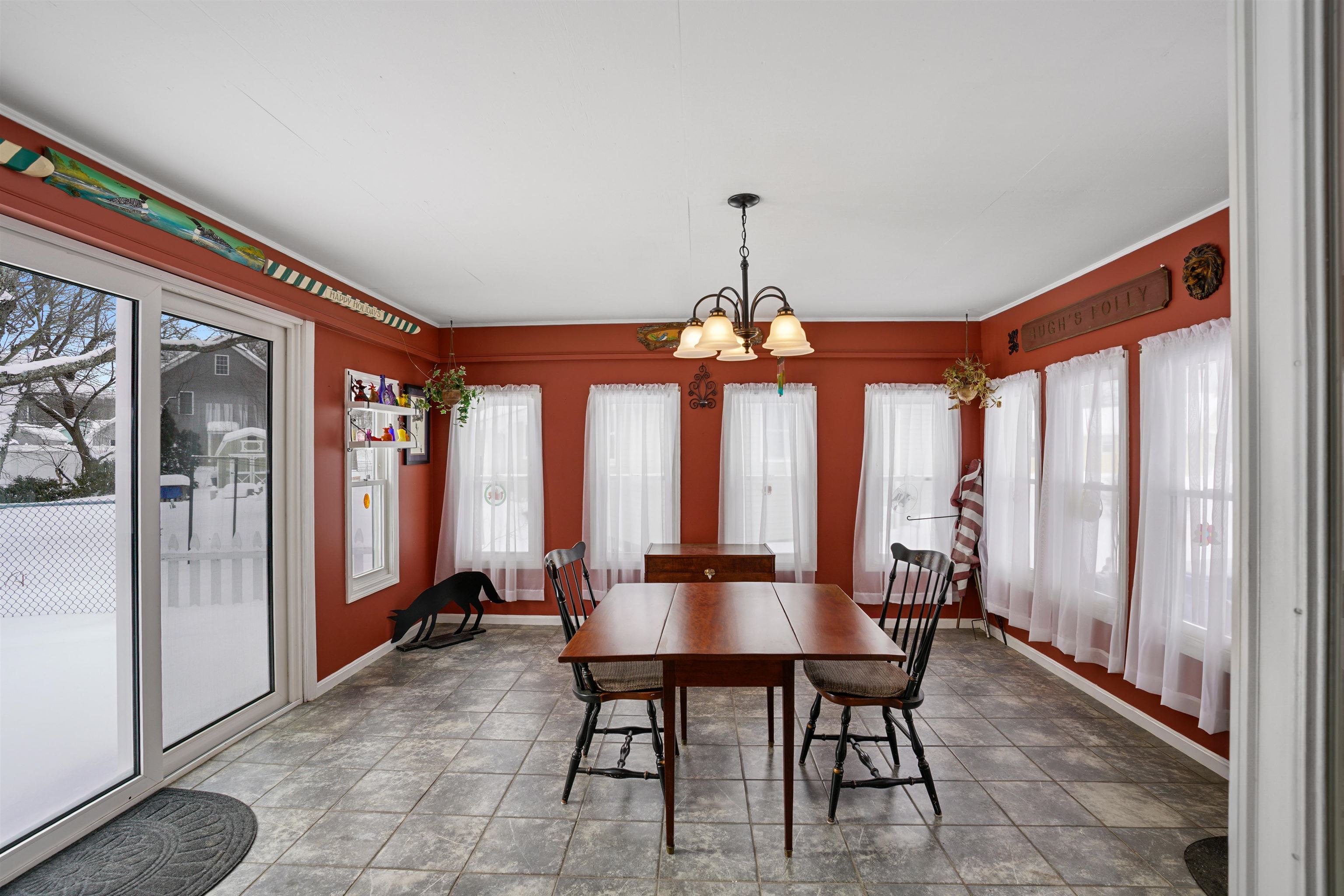 59 Tondreau Court Manchester, NH 03102 - Photo 6 of 33