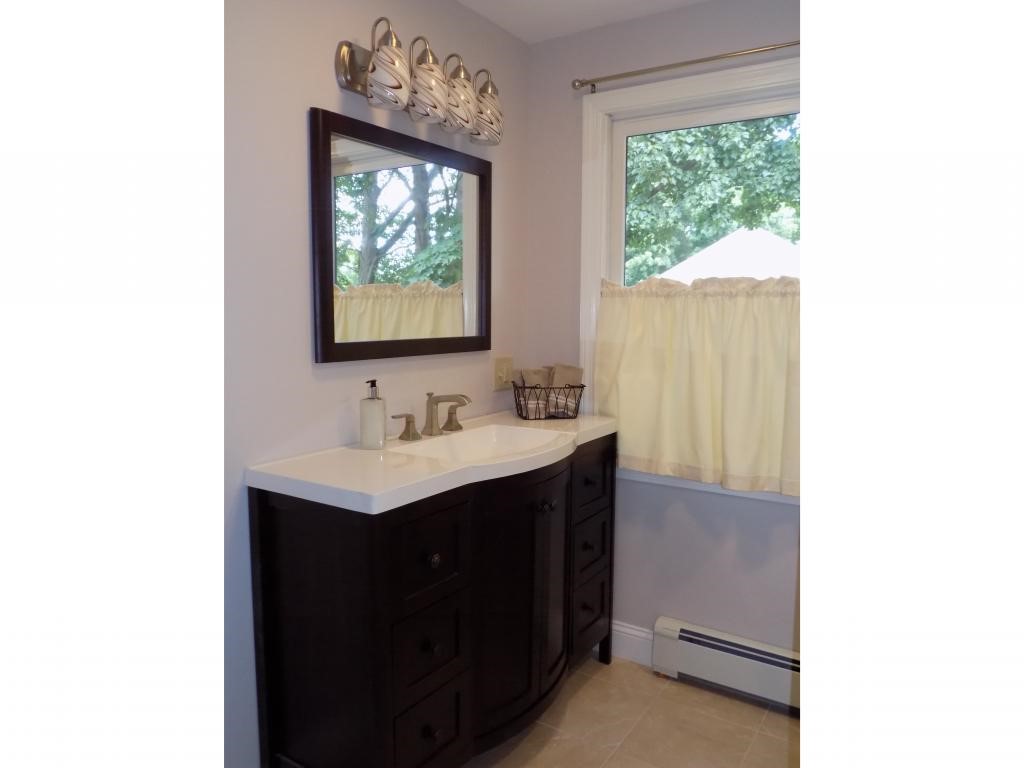 2 Hampshire Road North Hampton, NH 03862 - Photo 20 of 26 Gallery Image 20