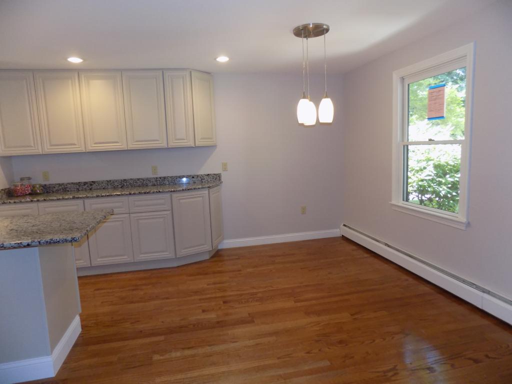 2 Hampshire Road North Hampton, NH 03862 - Photo 5 of 26 Gallery Image 5