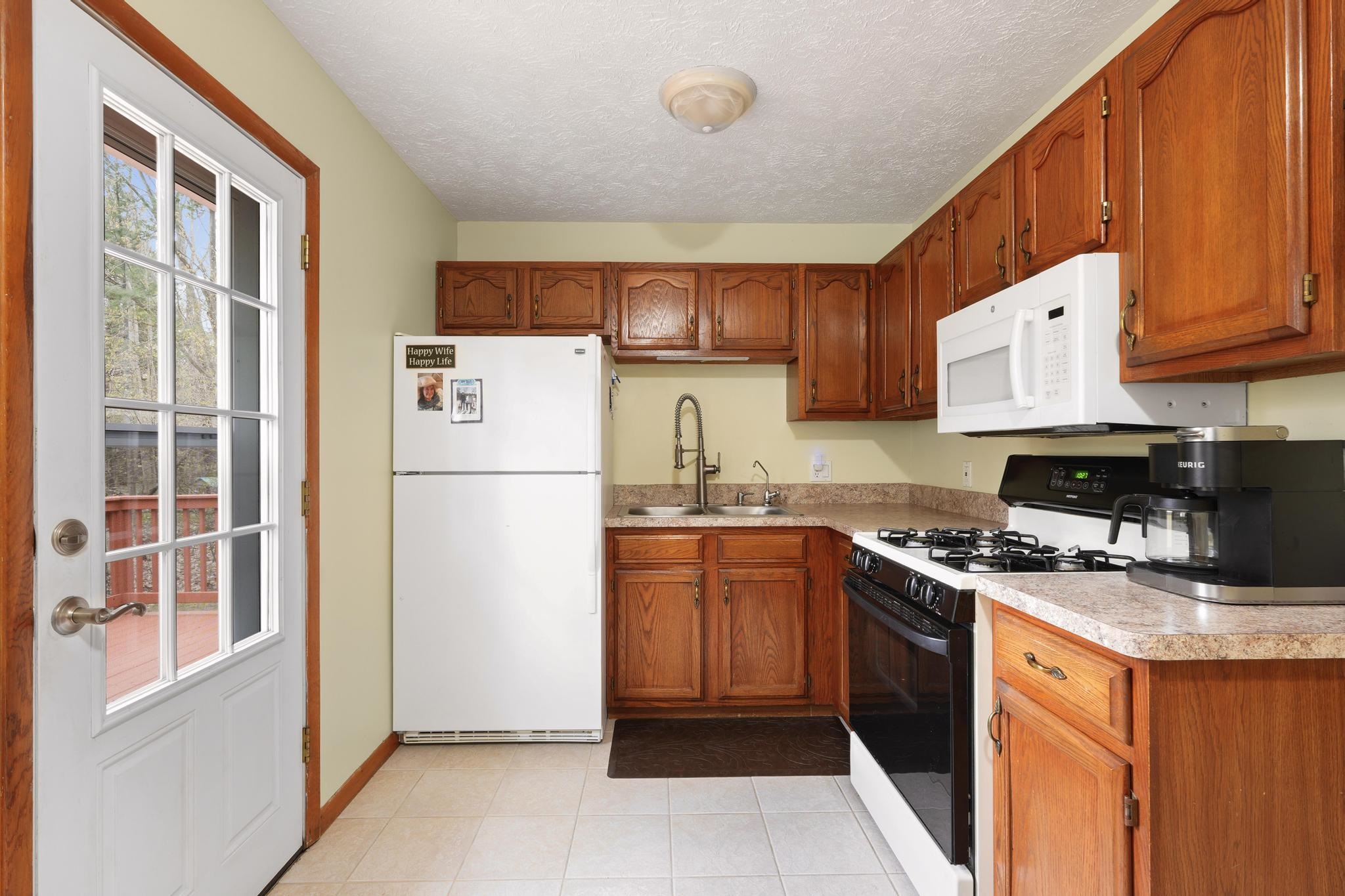 1276 Fisher Road Traverse City, MI 49685 - Photo 8 of 37 1944462-09024fab-bb50-4f62-8da7-a2f8766df695.JPG