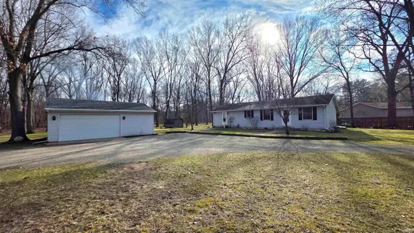 $259,000 | 7816 North Clover Lane, Walkerton, IN 46574