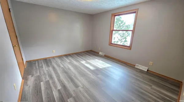 $259,000 | 7816 North Clover Lane, Walkerton, IN 46574