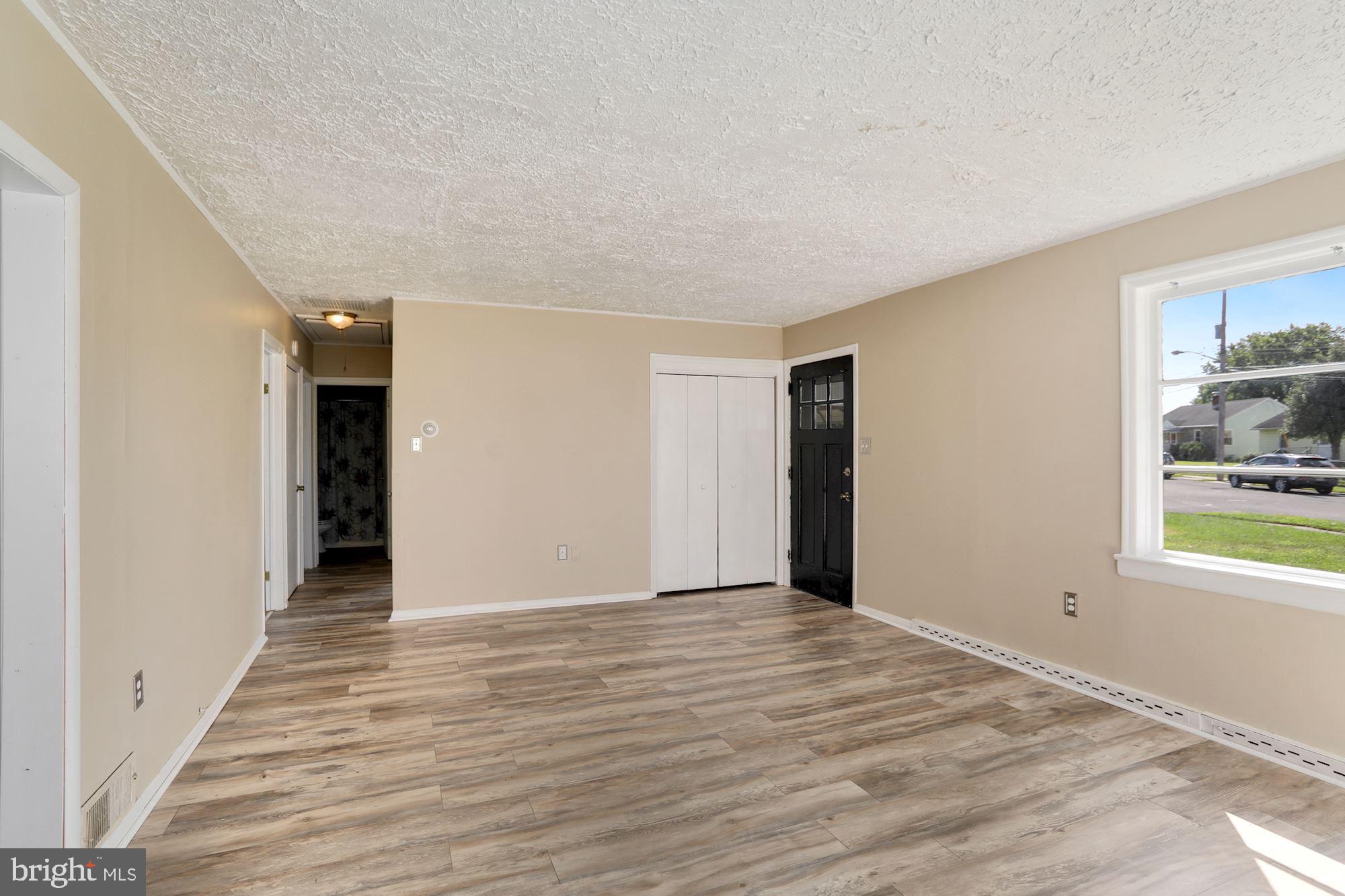 3 Sheldon Road Pemberton, NJ 08068 - Photo 18 of 27 Living Room