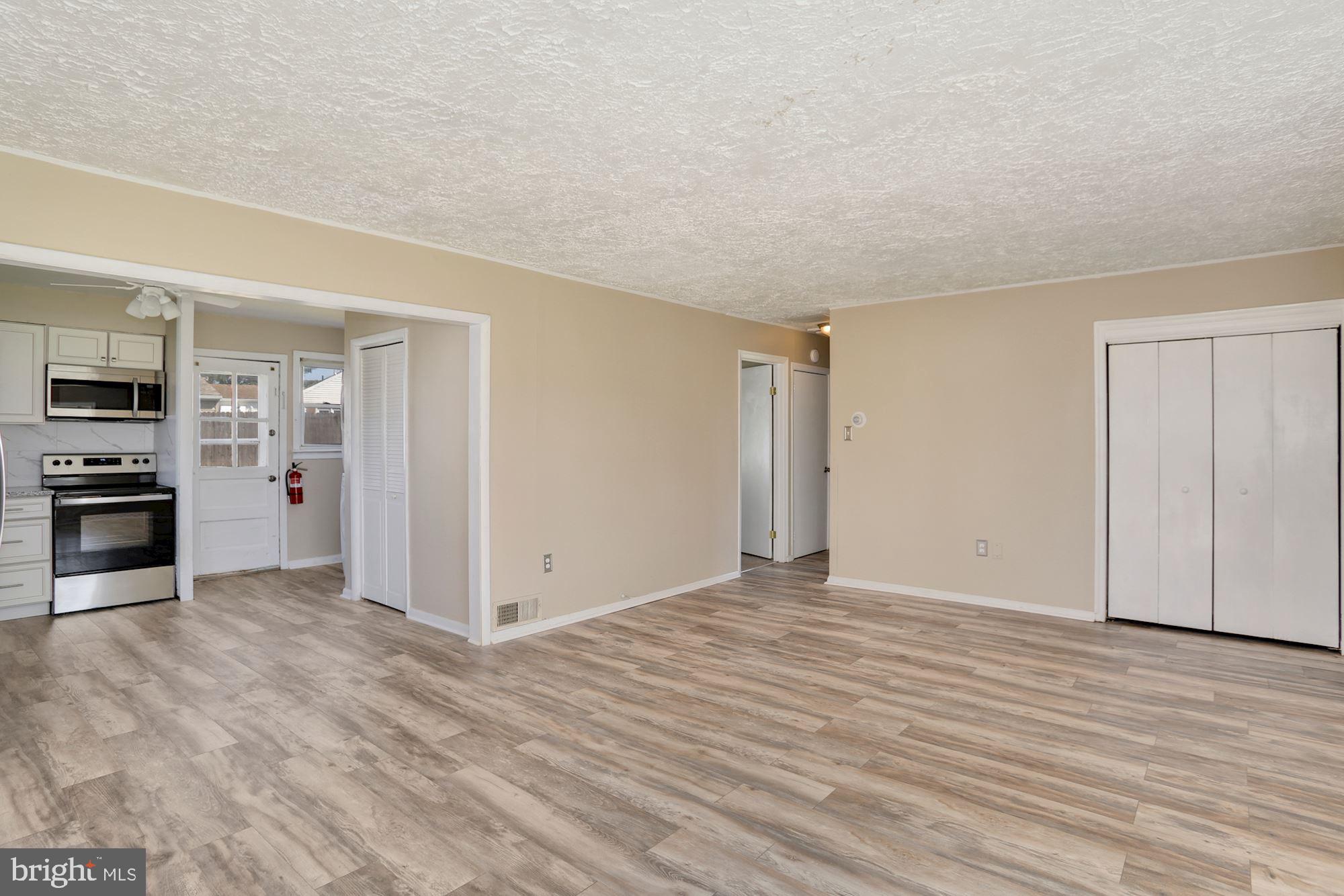 3 Sheldon Road Pemberton, NJ 08068 - Photo 19 of 27 Living Room