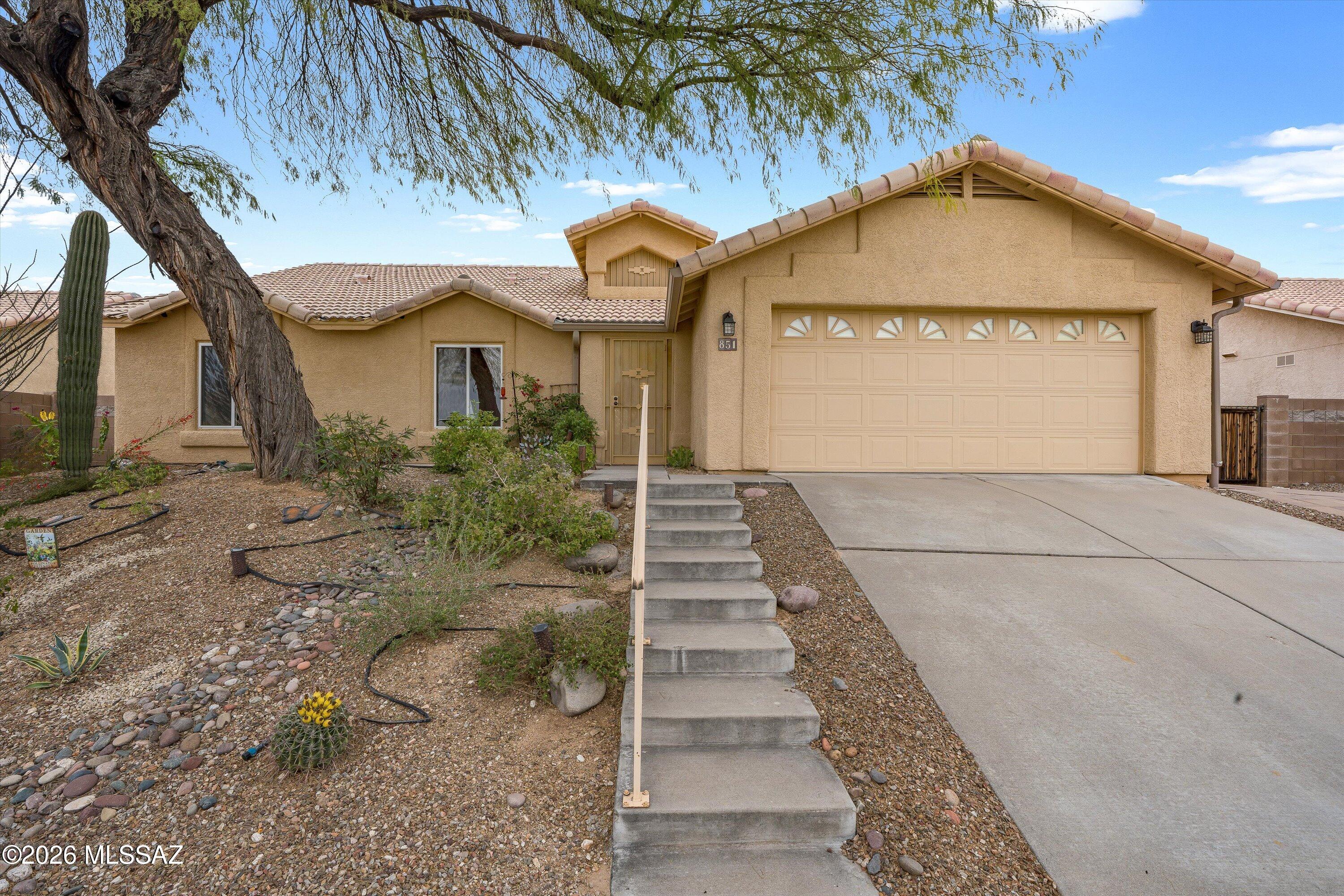 851 South Smokey Mountains Road Tucson, AZ 85748 - Photo 1 of 47
