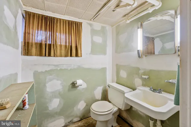 $225,000 | 4608 Woodland Avenue, Drexel Hill, PA 19026