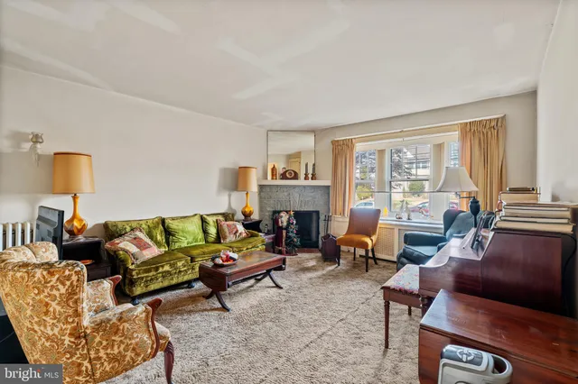 $225,000 | 4608 Woodland Avenue, Drexel Hill, PA 19026