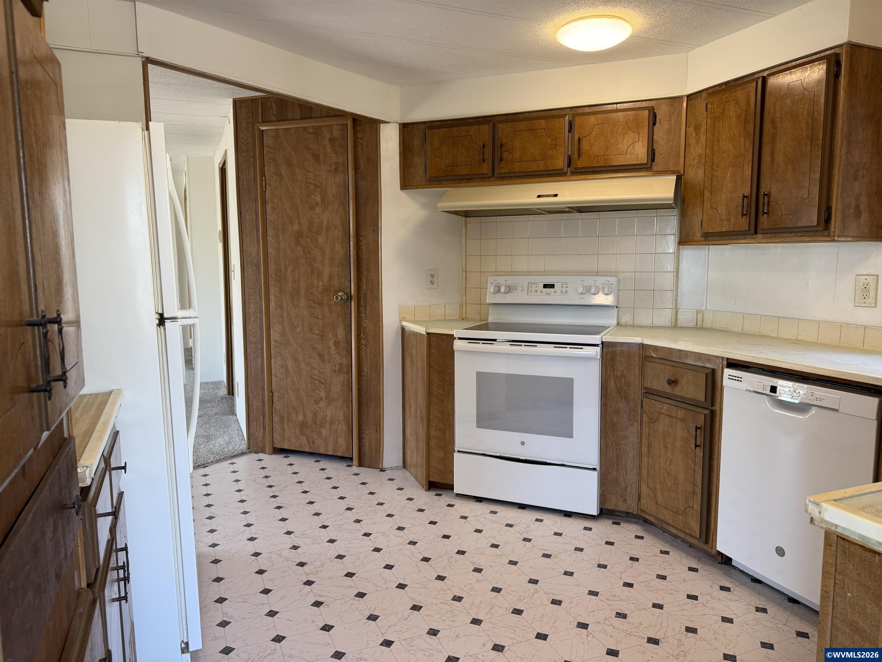 5422 Portland Road Northeast, Unit 122 Salem, OR 97305 - Photo 9 of 28