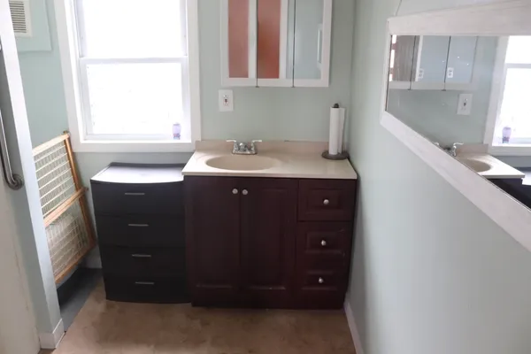 $99,999 | 18 Woodlawn Drive, Allenstown, NH 03275