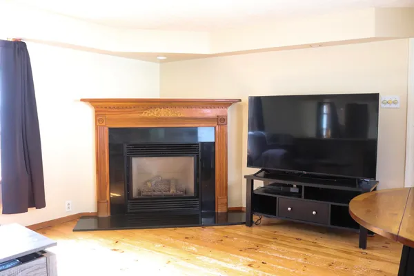 $99,999 | 18 Woodlawn Drive, Allenstown, NH 03275