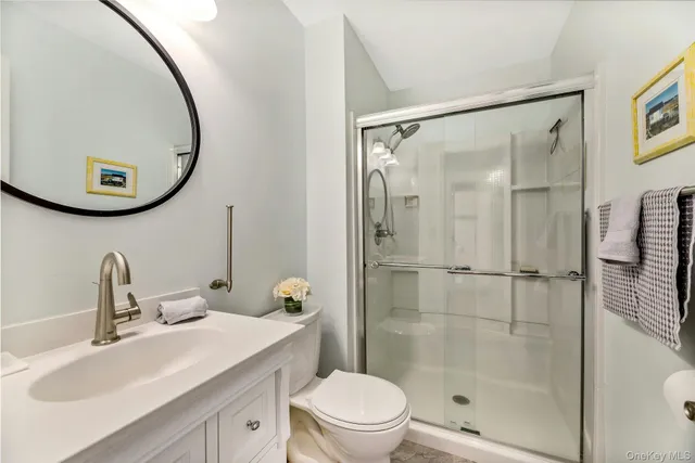 $3,200 | 2555 Youngs Avenue, Unit 4D, Southold, NY 11971