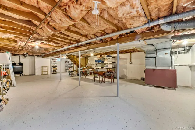 $3,200 | 2555 Youngs Avenue, Unit 4D, Southold, NY 11971