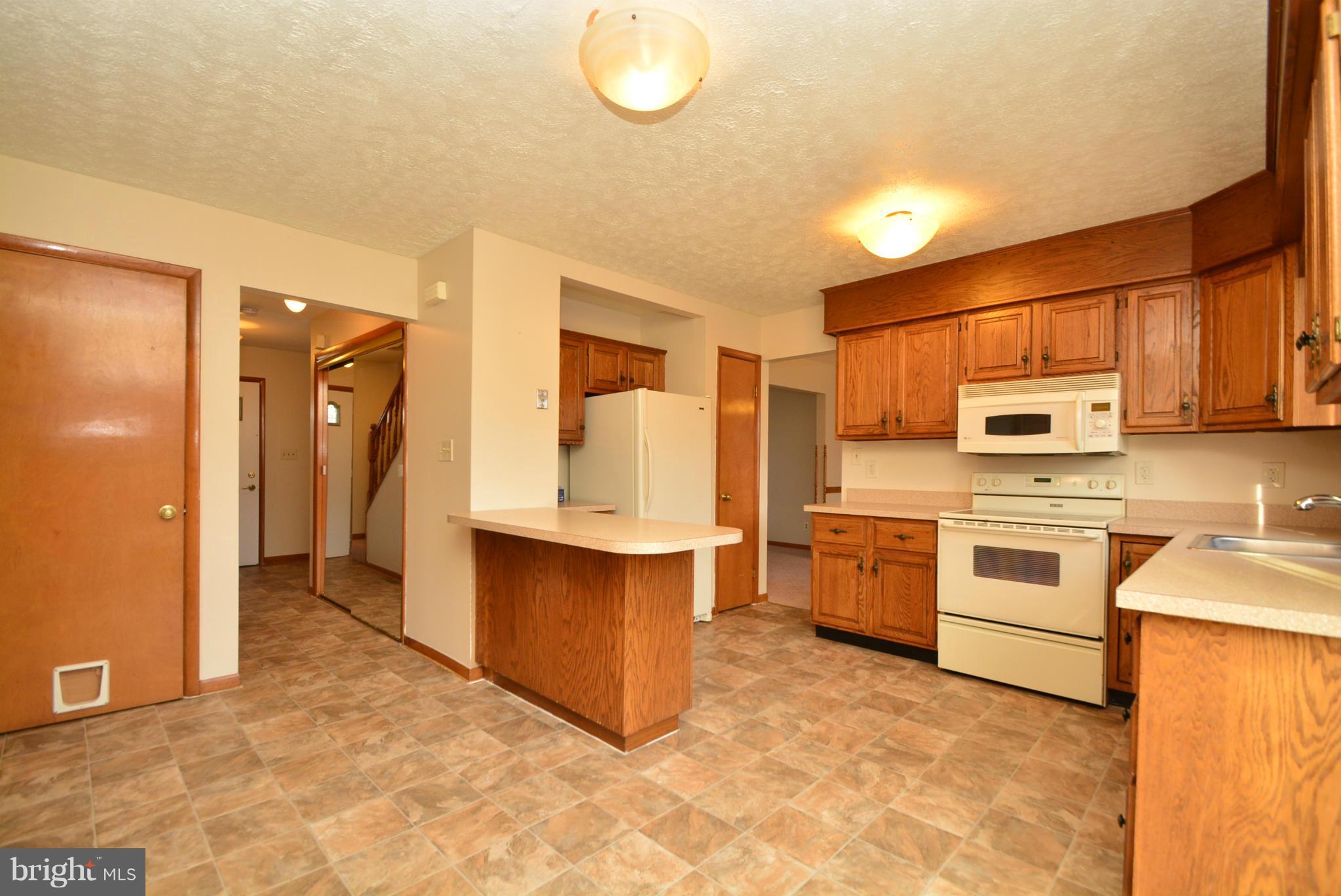 7041 Dunhill Road Baltimore, MD 21222 - Photo 7 of 30 Kitchen
