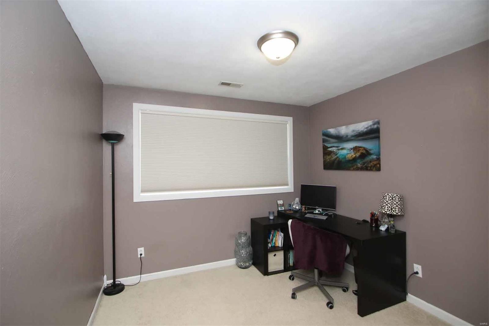 3206 Mission Road Alton, IL 62002 - Photo 16 of 17 Gallery Image 16