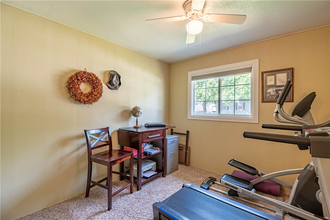 3914 Cambridge Drive Decatur, IL 62526 - Photo 11 of 15 Gallery Image 11