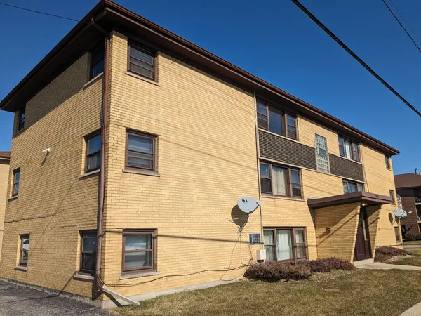 $1,295 | 11840 South Karlov Avenue, Unit BW, Alsip, IL 60803