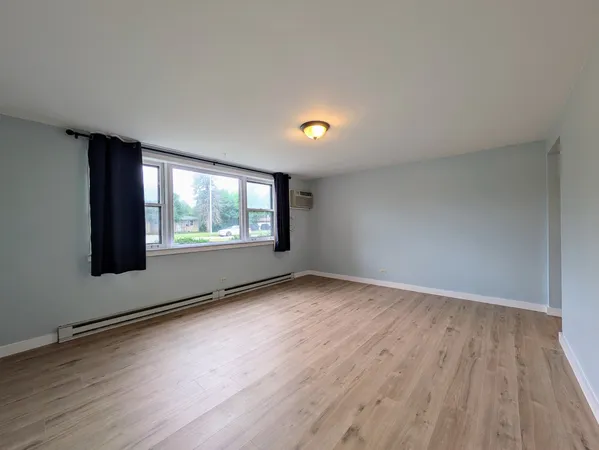 $1,295 | 11840 South Karlov Avenue, Unit BW, Alsip, IL 60803