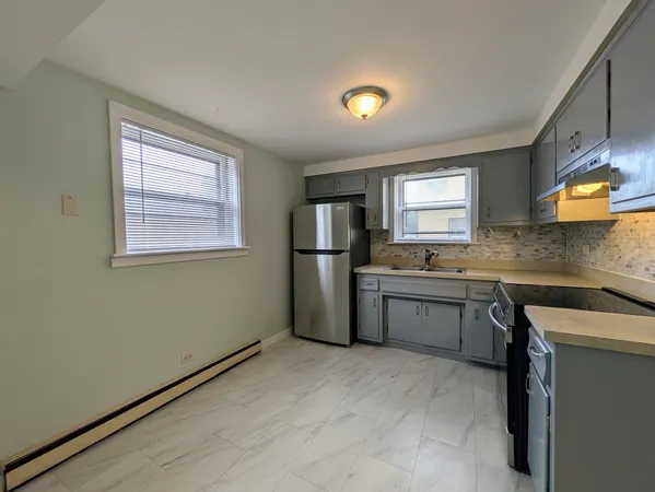 $1,295 | 11840 South Karlov Avenue, Unit BW, Alsip, IL 60803