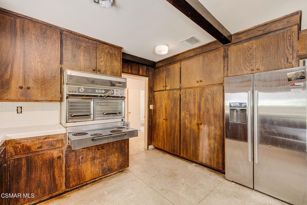 25820 Piuma Road Calabasas, CA 91302 - Photo 19 of 57 Gallery Image 19