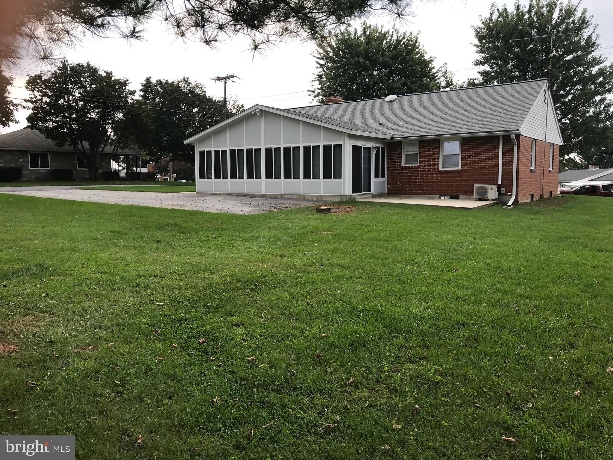 212 Hook Road Westminster, MD 21157 - Photo 6 of 30 Exterior (Rear)