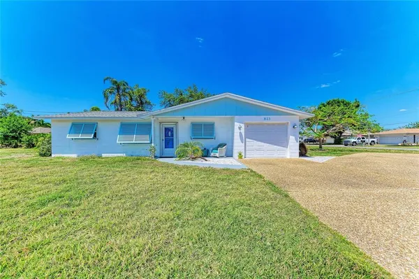 $370,000 | 823 Bradenton Road, Venice, FL 34293