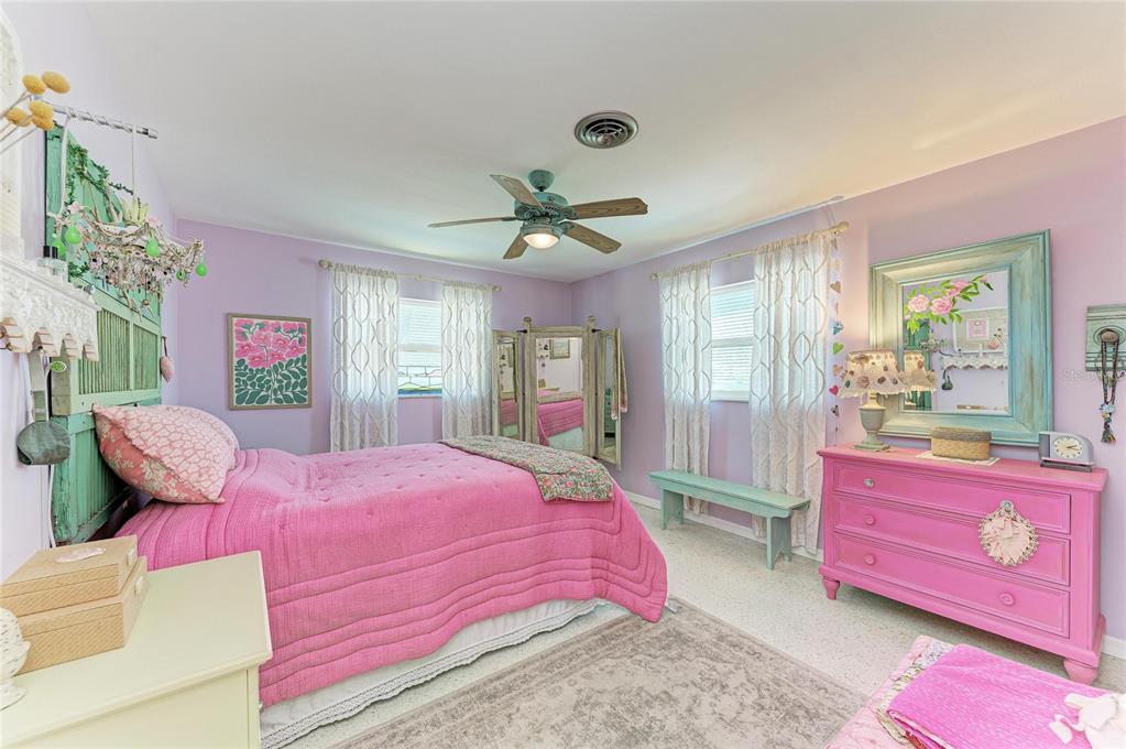 823 Bradenton Road Venice, FL 34293 - Photo 15 of 41