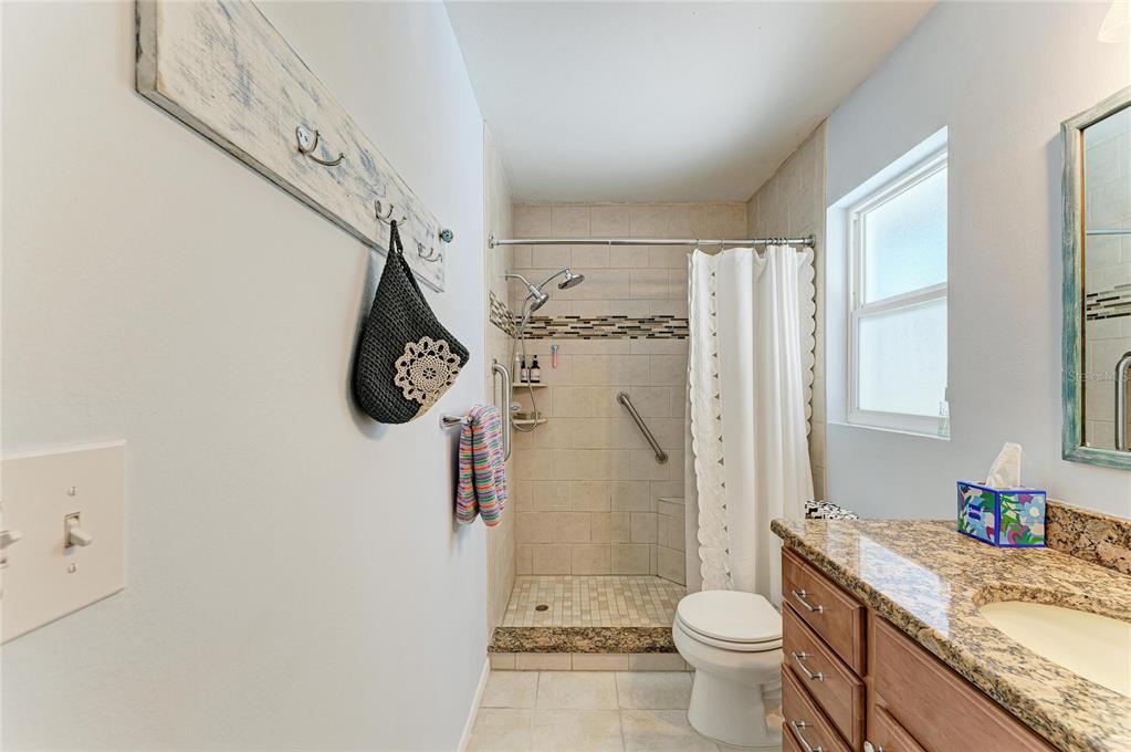 823 Bradenton Road Venice, FL 34293 - Photo 17 of 41