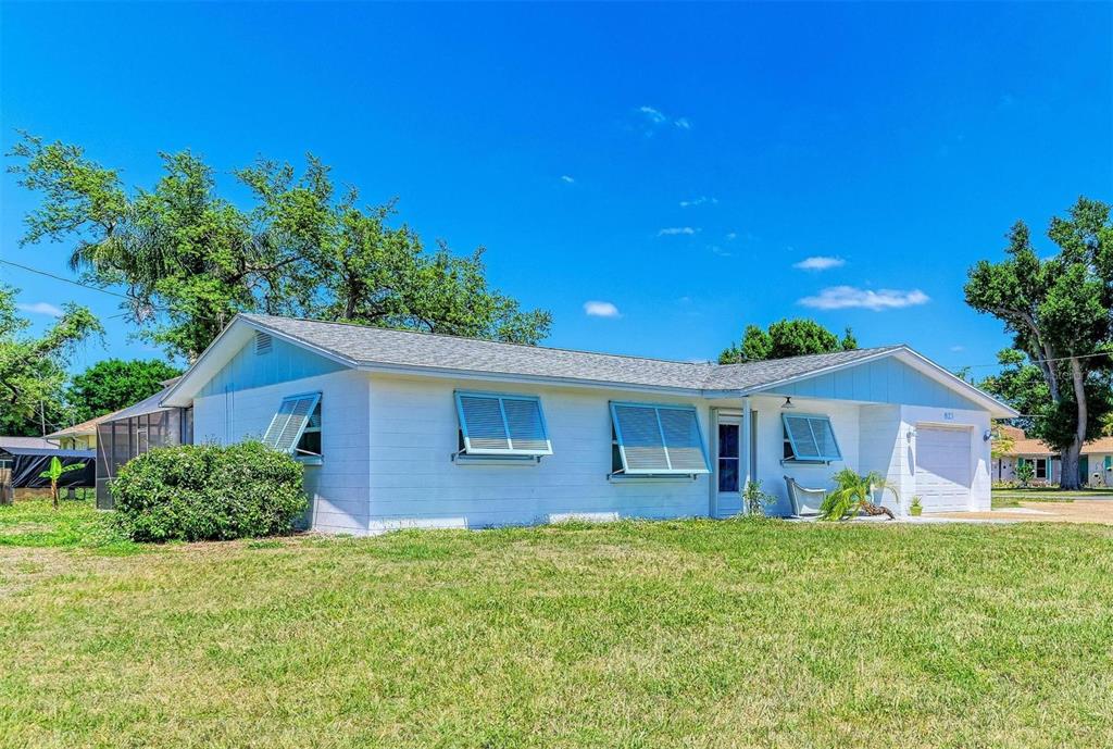 823 Bradenton Road Venice, FL 34293 - Photo 2 of 41