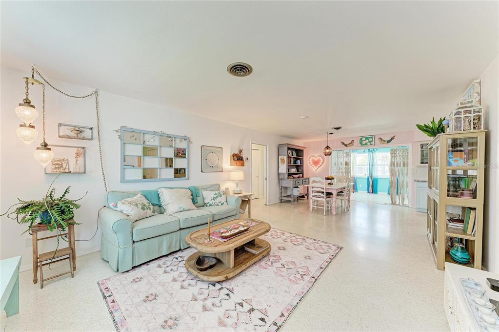 823 Bradenton Road Venice, FL 34293 - Photo 6 of 41